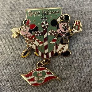 Disney Mickey and Minnie Mouse Christmas Holiday 2016 Trading Lapel Pin Cruise